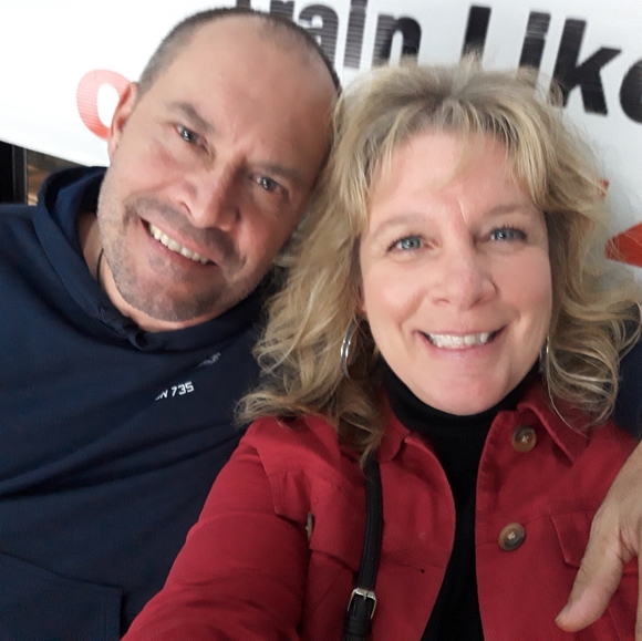 Meet your Posher, Cyndi - Picture 2 of 2